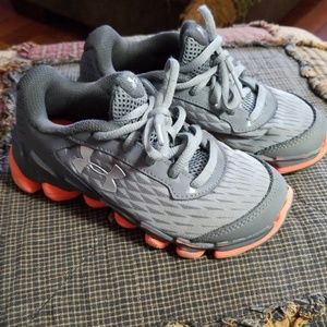 Boys Under Armour shoes size 12